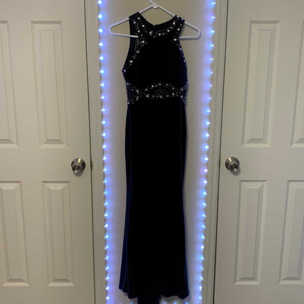 Stunning gown size 3/4… Black with sheer cutouts and sheer back